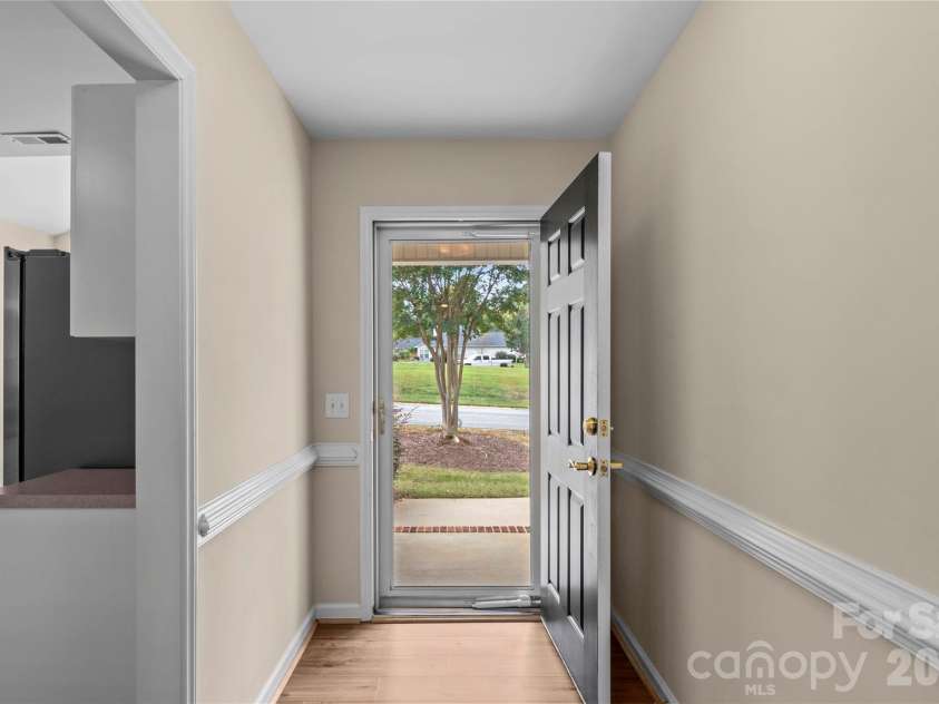 106 Miller Pointe Way, Winston Salem, NC 27106.  MLS# CAR4425145, YatesRealty ID 51189. 