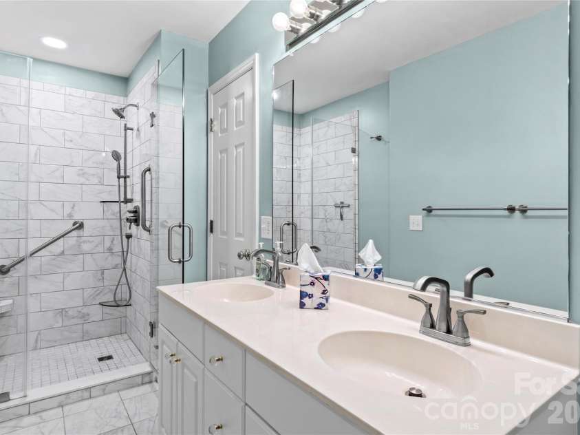 106 Miller Pointe Way, Winston Salem, NC 27106.  MLS# CAR4425145, YatesRealty ID 51189. 