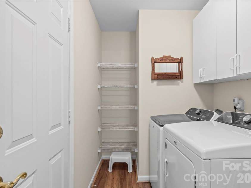 106 Miller Pointe Way, Winston Salem, NC 27106.  MLS# CAR4425145, YatesRealty ID 51189. 