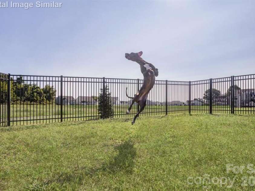 2270 Stephens Farm Drive, China Grove, NC 28023.  MLS# CAR4425414, YatesRealty ID 51190. Amenity: Large Dog Park.