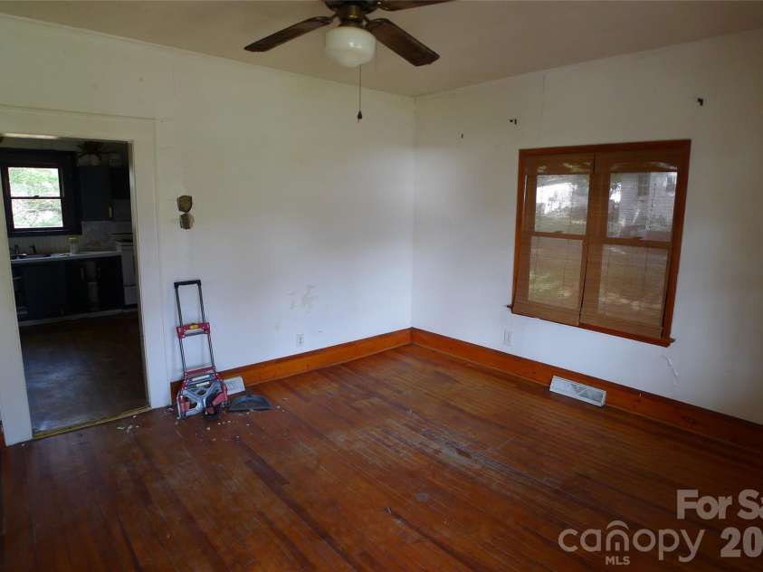 161 Center Street, Cooleemee, NC 27014.  MLS# CAR4425308, YatesRealty ID 51193. 