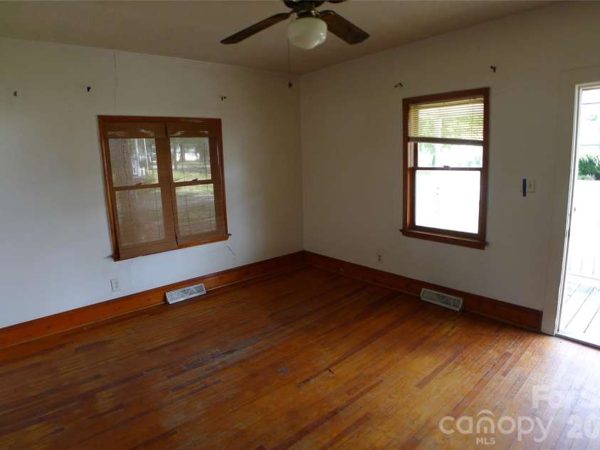161 Center Street, Cooleemee, NC 27014.  MLS# CAR4425308, YatesRealty ID 51193. 