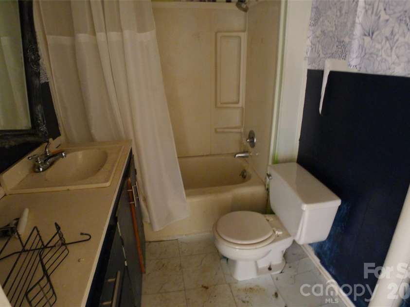 161 Center Street, Cooleemee, NC 27014.  MLS# CAR4425308, YatesRealty ID 51193. 