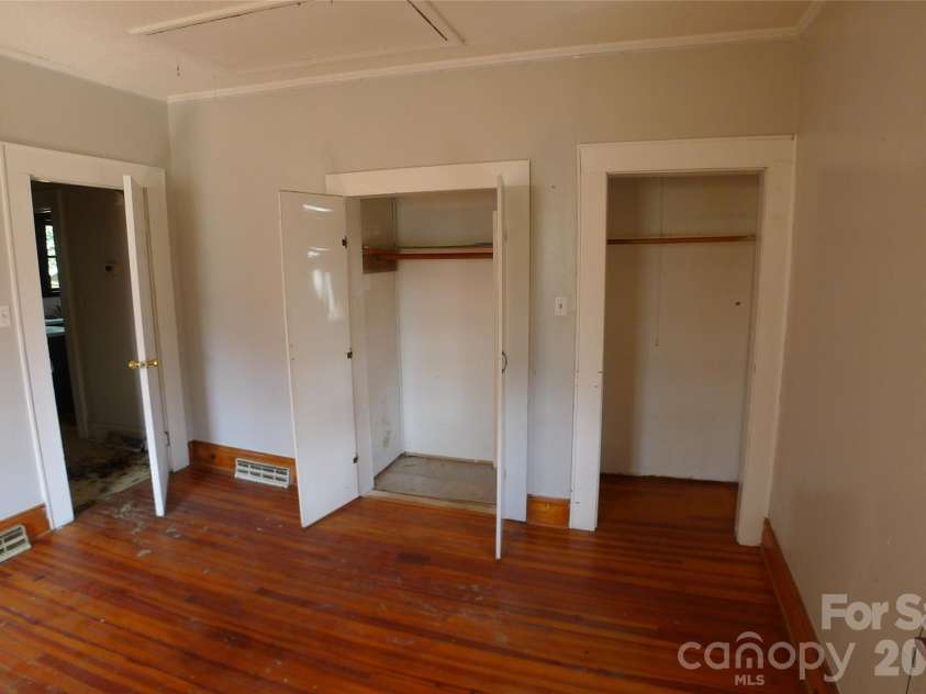 161 Center Street, Cooleemee, NC 27014.  MLS# CAR4425308, YatesRealty ID 51193. 