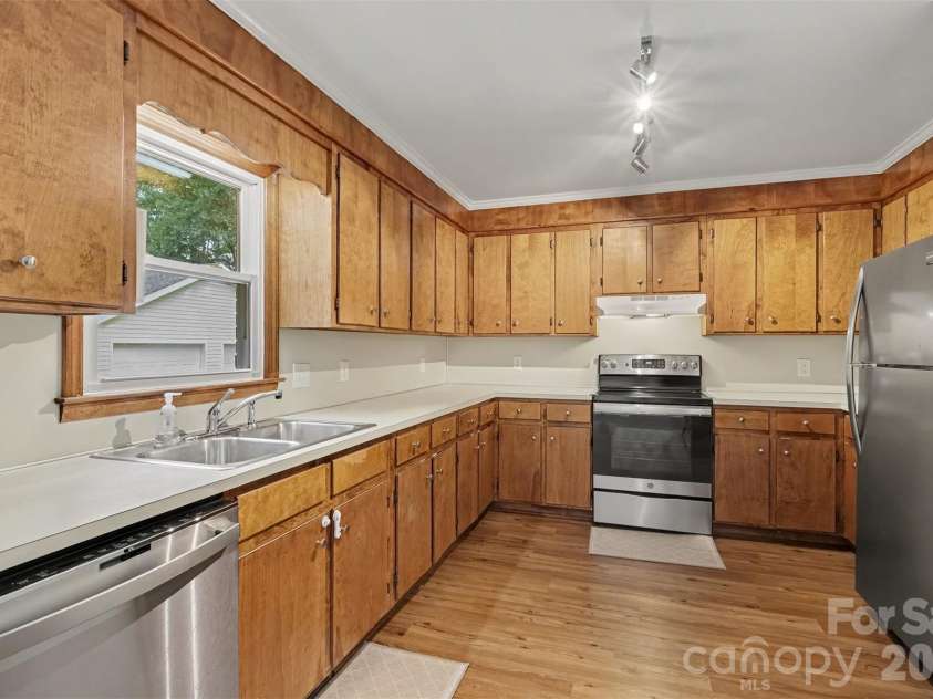 248 Hillcrest Avenue, Rock Hill, SC 29732.  MLS# CAR4425348, YatesRealty ID 51194. 