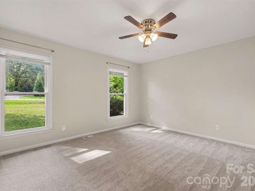 248 Hillcrest Avenue, Rock Hill, SC 29732.  MLS# CAR4425348, YatesRealty ID 51194. 