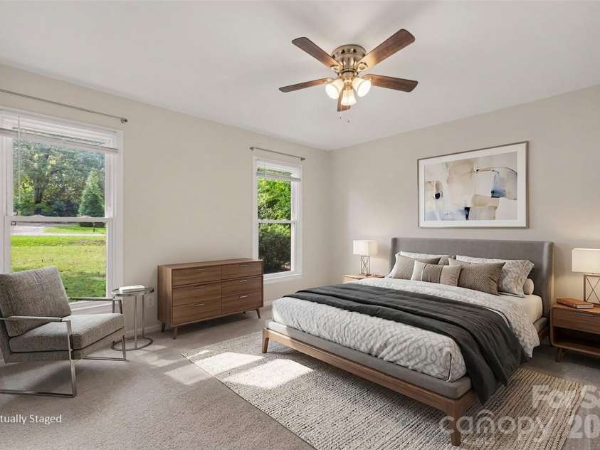 248 Hillcrest Avenue, Rock Hill, SC 29732.  MLS# CAR4425348, YatesRealty ID 51194. Bedroom #3 overlooks the front yard.