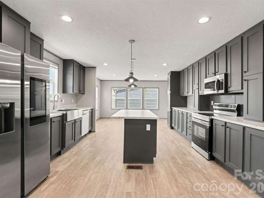 807 EagleView Lane, Lawndale, NC 28090.  MLS# CAR4424915, YatesRealty ID 51195. 