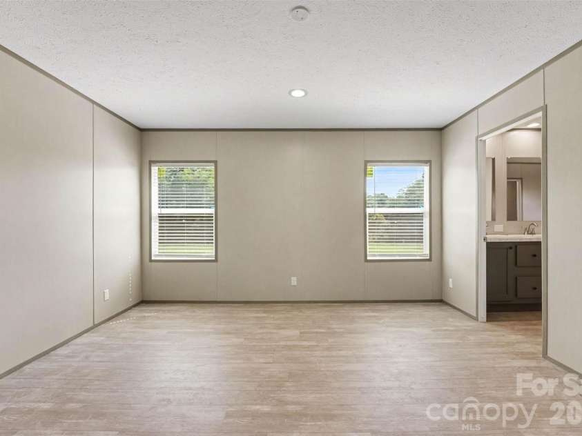 807 EagleView Lane, Lawndale, NC 28090.  MLS# CAR4424915, YatesRealty ID 51195. 