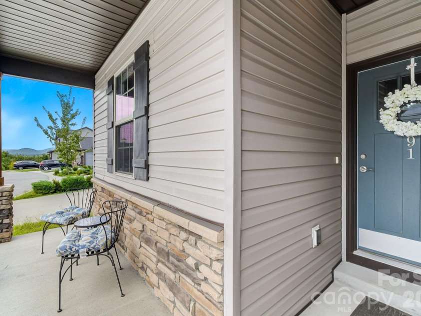 91 Cardwell Lane, Fletcher, NC 28732.  MLS# CAR4425132, YatesRealty ID 51196. 