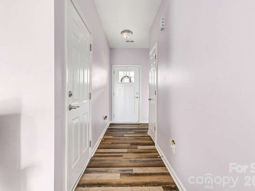91 Cardwell Lane, Fletcher, NC 28732.  MLS# CAR4425132, YatesRealty ID 51196. 