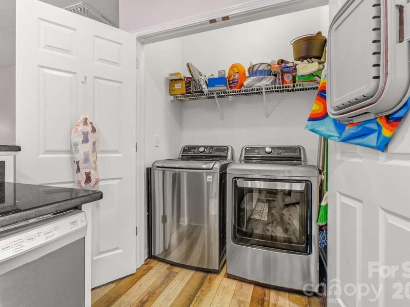 91 Cardwell Lane, Fletcher, NC 28732.  MLS# CAR4425132, YatesRealty ID 51196. 