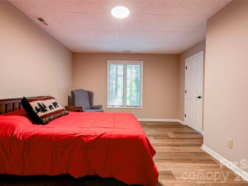 1808 Arbor Way Drive, Shelby, NC 28150.  MLS# CAR4425151, YatesRealty ID 51197. Basement Bedroom