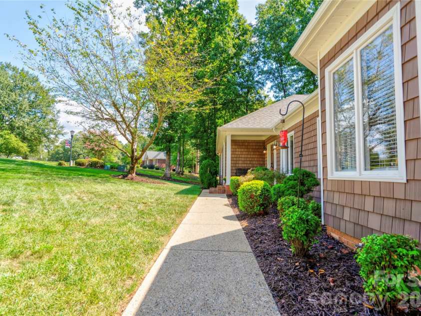 1808 Arbor Way Drive, Shelby, NC 28150.  MLS# CAR4425151, YatesRealty ID 51197. Front Walk