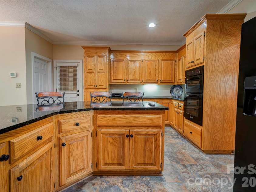 1808 Arbor Way Drive, Shelby, NC 28150.  MLS# CAR4425151, YatesRealty ID 51197. Kitchen