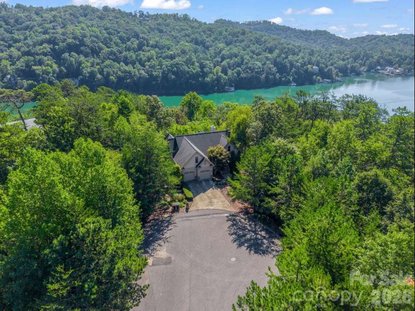 224 Highland Heights, Lake Lure, NC 28746.  MLS# CAR4423316, YatesRealty ID 51198. 
