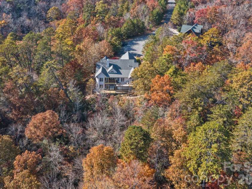 224 Highland Heights, Lake Lure, NC 28746.  MLS# CAR4423316, YatesRealty ID 51198. 