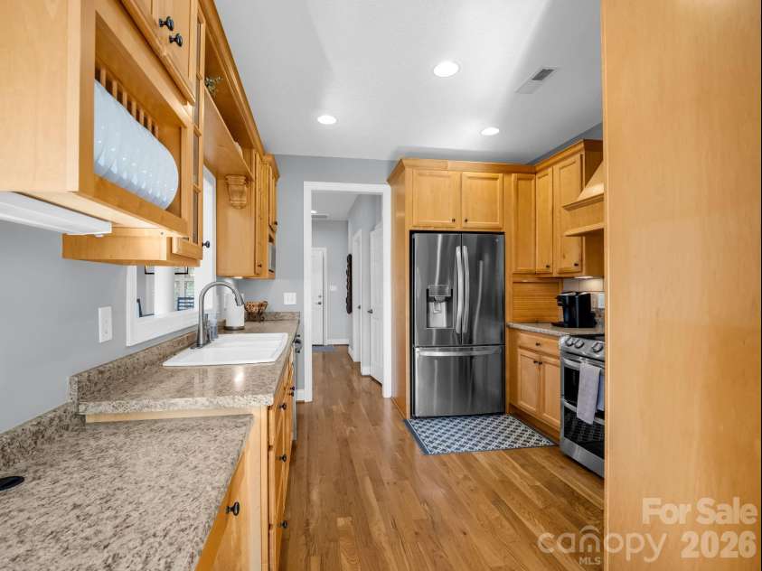 224 Highland Heights, Lake Lure, NC 28746.  MLS# CAR4423316, YatesRealty ID 51198. 