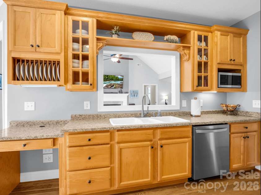 224 Highland Heights, Lake Lure, NC 28746.  MLS# CAR4423316, YatesRealty ID 51198. 