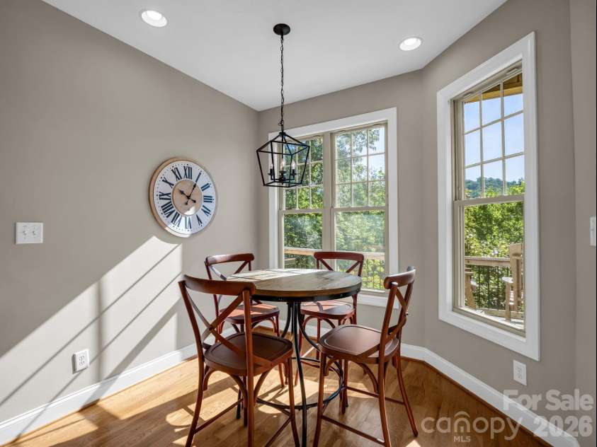 224 Highland Heights, Lake Lure, NC 28746.  MLS# CAR4423316, YatesRealty ID 51198. 