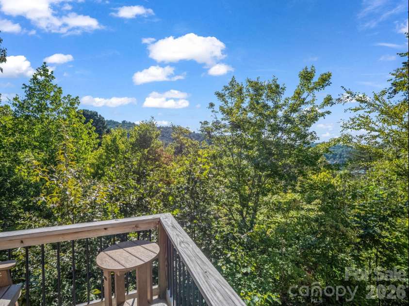 224 Highland Heights, Lake Lure, NC 28746.  MLS# CAR4423316, YatesRealty ID 51198. 