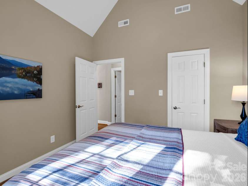 224 Highland Heights, Lake Lure, NC 28746.  MLS# CAR4423316, YatesRealty ID 51198. 