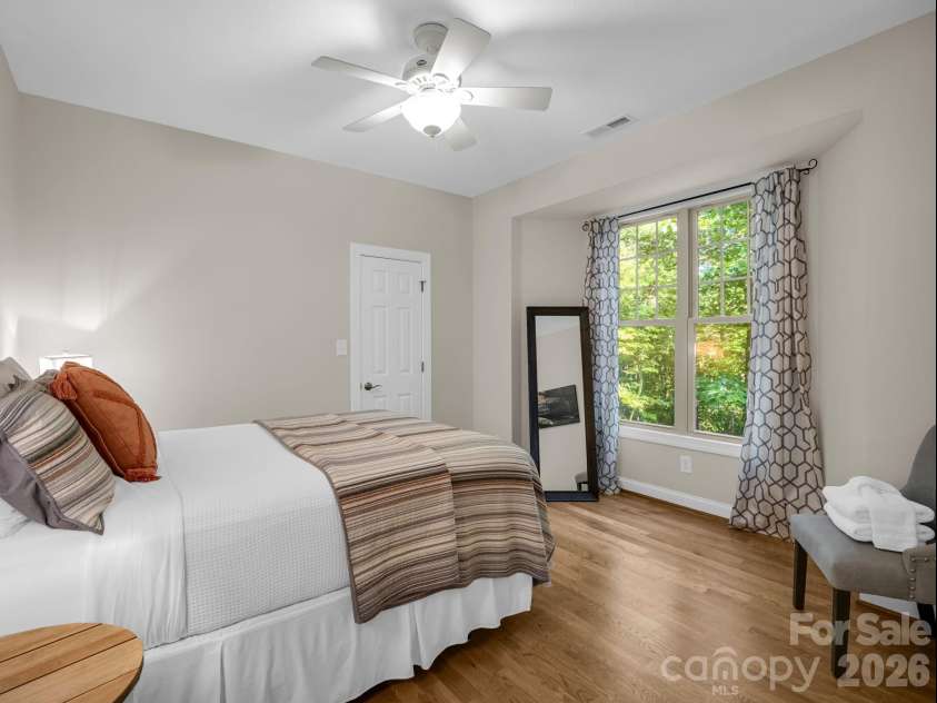 224 Highland Heights, Lake Lure, NC 28746.  MLS# CAR4423316, YatesRealty ID 51198. 