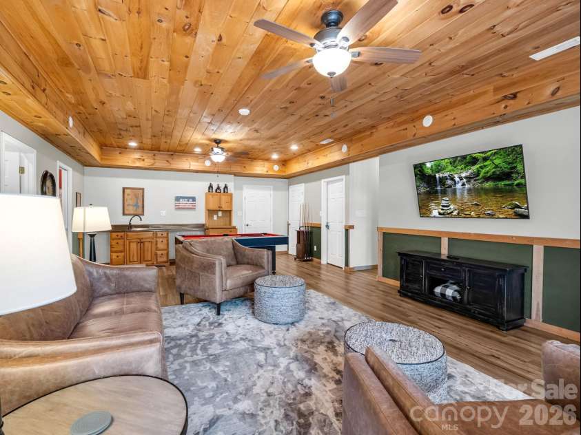 224 Highland Heights, Lake Lure, NC 28746.  MLS# CAR4423316, YatesRealty ID 51198. 