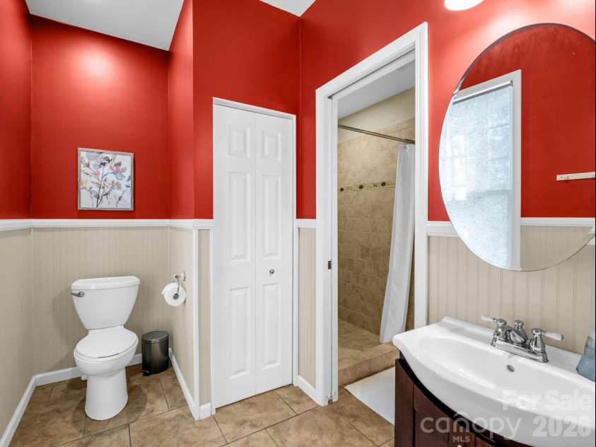 224 Highland Heights, Lake Lure, NC 28746.  MLS# CAR4423316, YatesRealty ID 51198. 