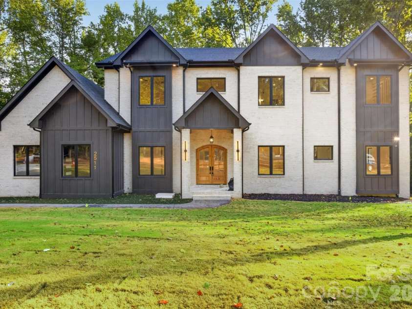1003 Cane Manor Court, Waxhaw, NC 28173.  MLS# CAR4319462, YatesRealty ID 512. 