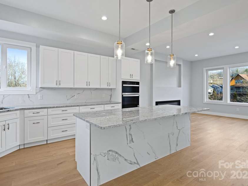 9 Azure Sage Way, Asheville, NC 28806.  MLS# CAR4212692, YatesRealty ID 512. 