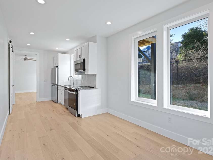 9 Azure Sage Way, Asheville, NC 28806.  MLS# CAR4212692, YatesRealty ID 512. 