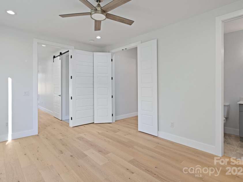 9 Azure Sage Way, Asheville, NC 28806.  MLS# CAR4212692, YatesRealty ID 512. 