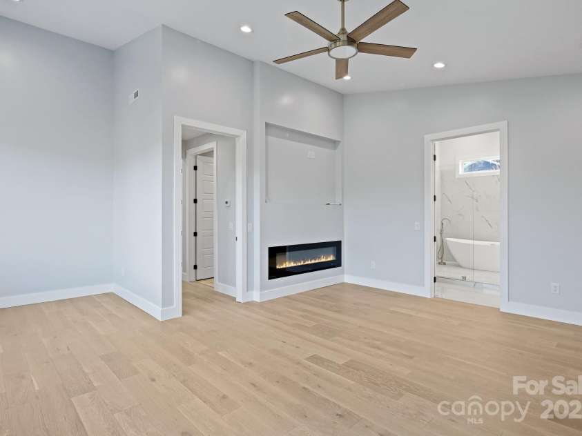 9 Azure Sage Way, Asheville, NC 28806.  MLS# CAR4212692, YatesRealty ID 512. 
