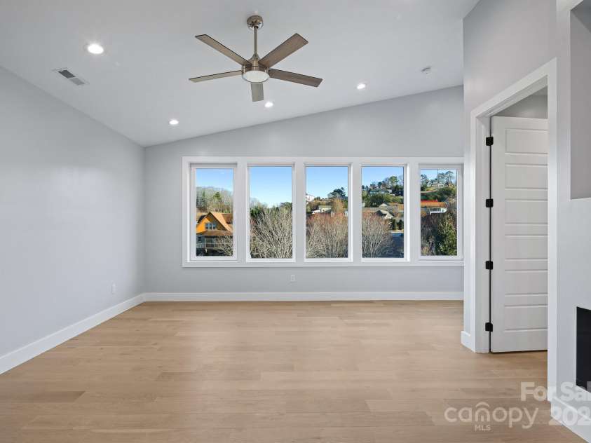 9 Azure Sage Way, Asheville, NC 28806.  MLS# CAR4212692, YatesRealty ID 512. 