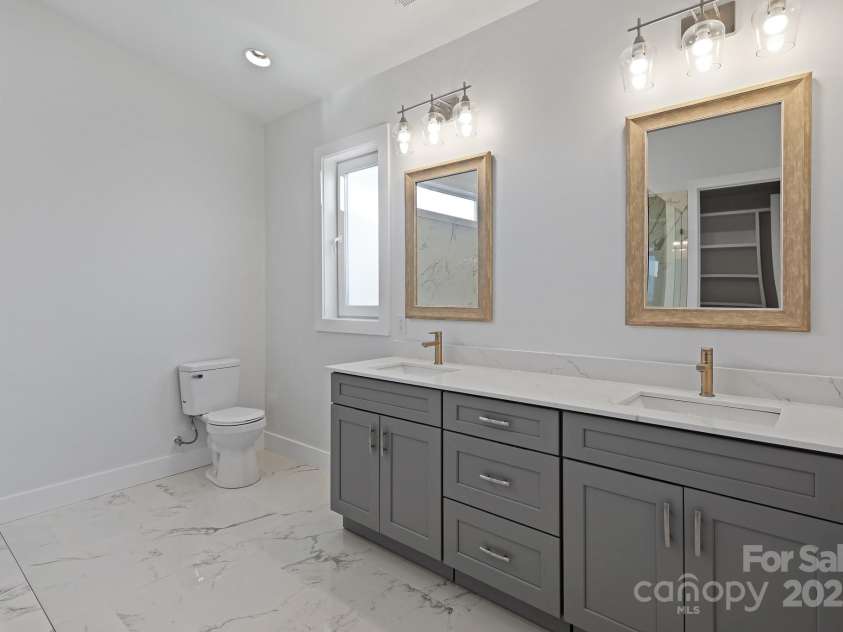 9 Azure Sage Way, Asheville, NC 28806.  MLS# CAR4212692, YatesRealty ID 512. 