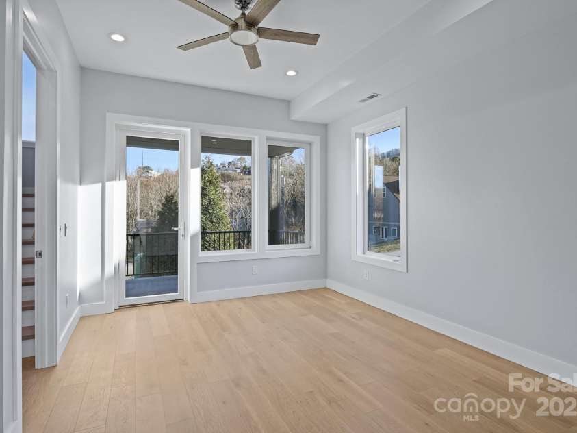 9 Azure Sage Way, Asheville, NC 28806.  MLS# CAR4212692, YatesRealty ID 512. 