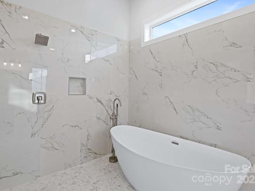 9 Azure Sage Way, Asheville, NC 28806.  MLS# CAR4212692, YatesRealty ID 512. 