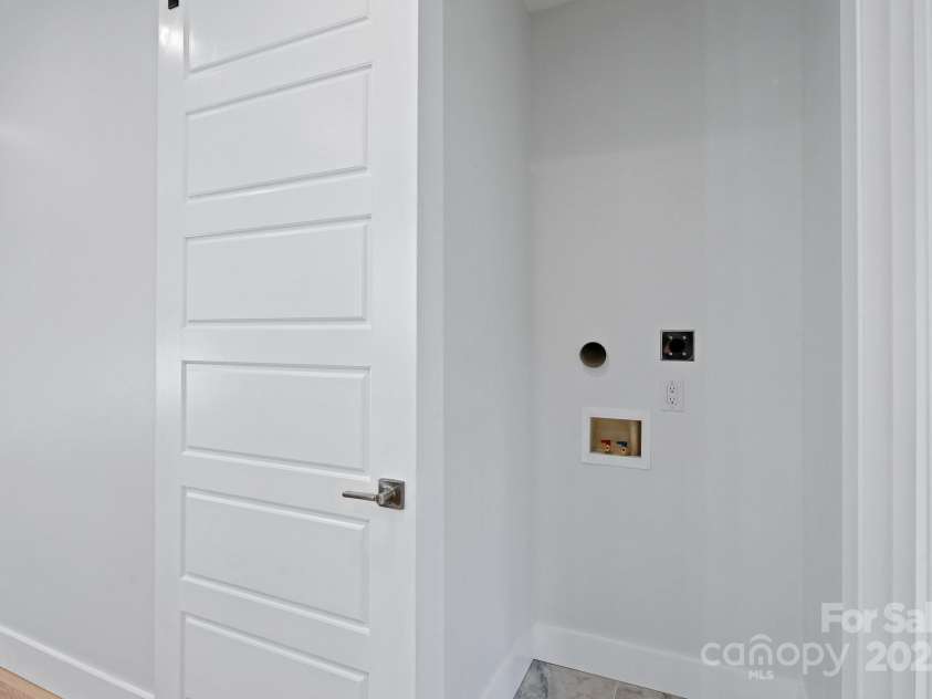 9 Azure Sage Way, Asheville, NC 28806.  MLS# CAR4212692, YatesRealty ID 512. 