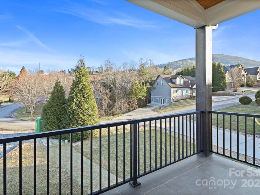 9 Azure Sage Way, Asheville, NC 28806.  MLS# CAR4212692, YatesRealty ID 512. 