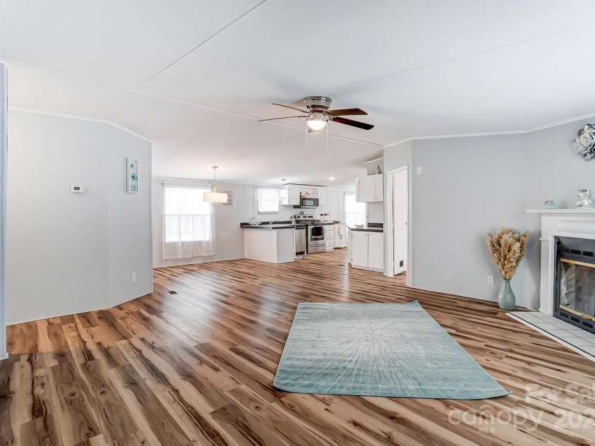 405 Briarwood Court, Mount Holly, NC 28120.  MLS# CAR4237415, YatesRealty ID 5120. 