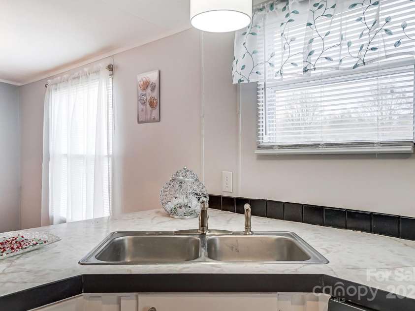 405 Briarwood Court, Mount Holly, NC 28120.  MLS# CAR4237415, YatesRealty ID 5120. 