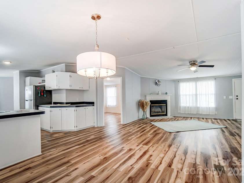 405 Briarwood Court, Mount Holly, NC 28120.  MLS# CAR4237415, YatesRealty ID 5120. 