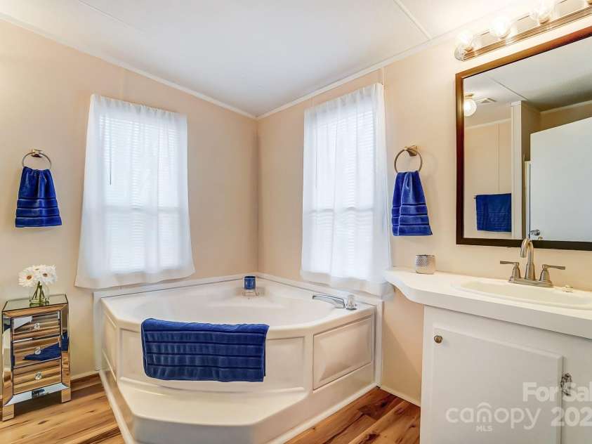 405 Briarwood Court, Mount Holly, NC 28120.  MLS# CAR4237415, YatesRealty ID 5120. 