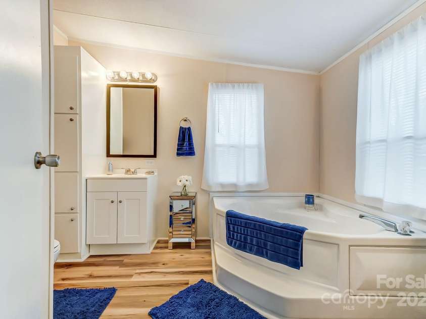 405 Briarwood Court, Mount Holly, NC 28120.  MLS# CAR4237415, YatesRealty ID 5120. 