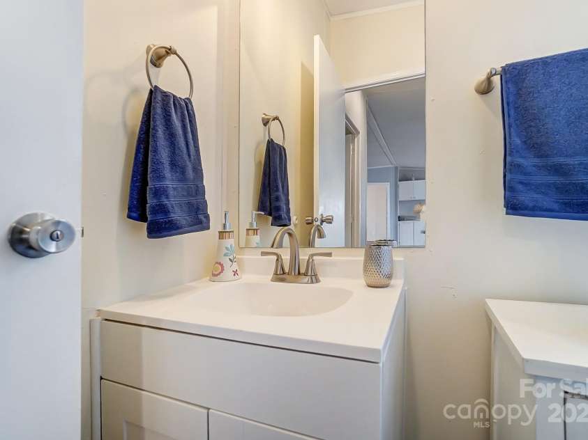 405 Briarwood Court, Mount Holly, NC 28120.  MLS# CAR4237415, YatesRealty ID 5120. 