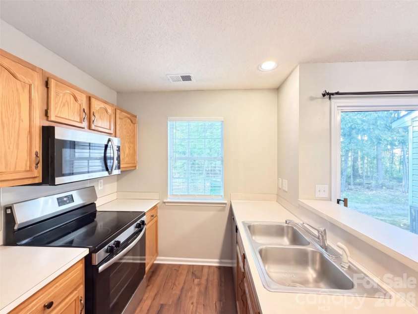 12605 Tucker Crossing Lane, Charlotte, NC 28273.  MLS# CAR4425590, YatesRealty ID 51205. 