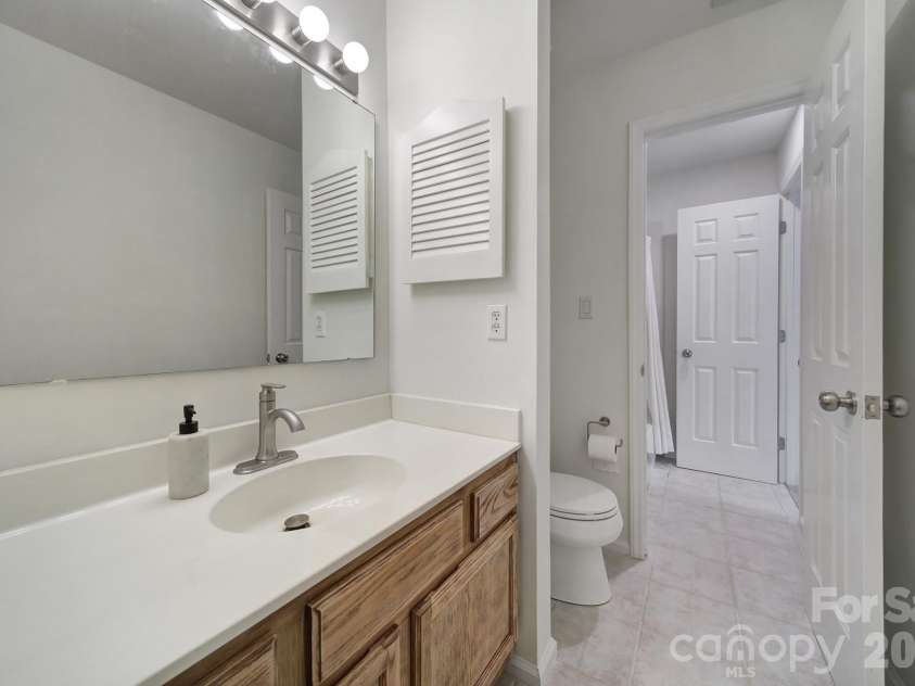 3208 Selwyn Farms Lane, Charlotte, NC 28209.  MLS# CAR4420524, YatesRealty ID 51206. 