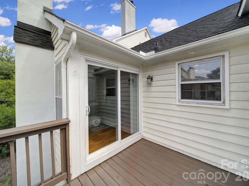 3208 Selwyn Farms Lane, Charlotte, NC 28209.  MLS# CAR4420524, YatesRealty ID 51206. 
