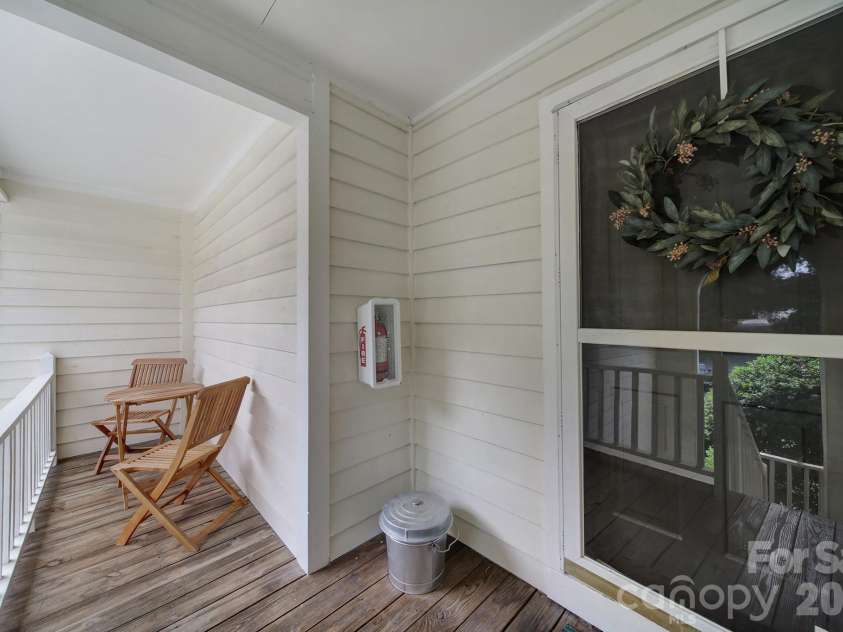 3208 Selwyn Farms Lane, Charlotte, NC 28209.  MLS# CAR4420524, YatesRealty ID 51206. 